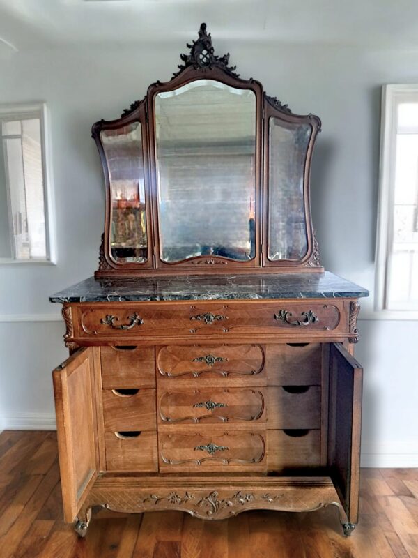 Art Nouveau Komoda s Ogledalom