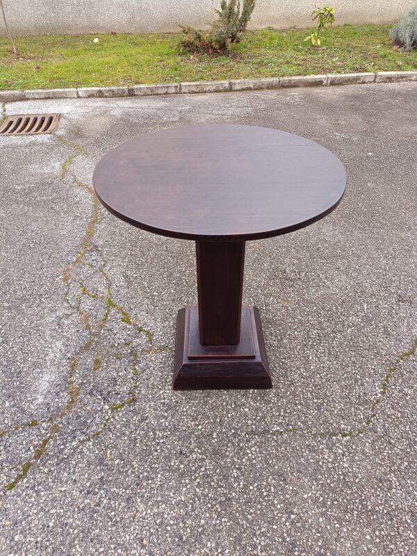 Okrugli antikni stol, dimenzije 59×72 cm