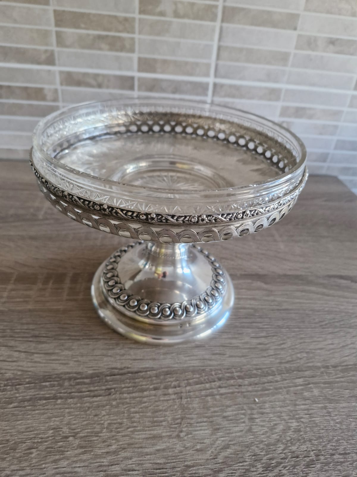 Diana srebrni Aufsatz s originalnim kristalnim uloškom, 503 g