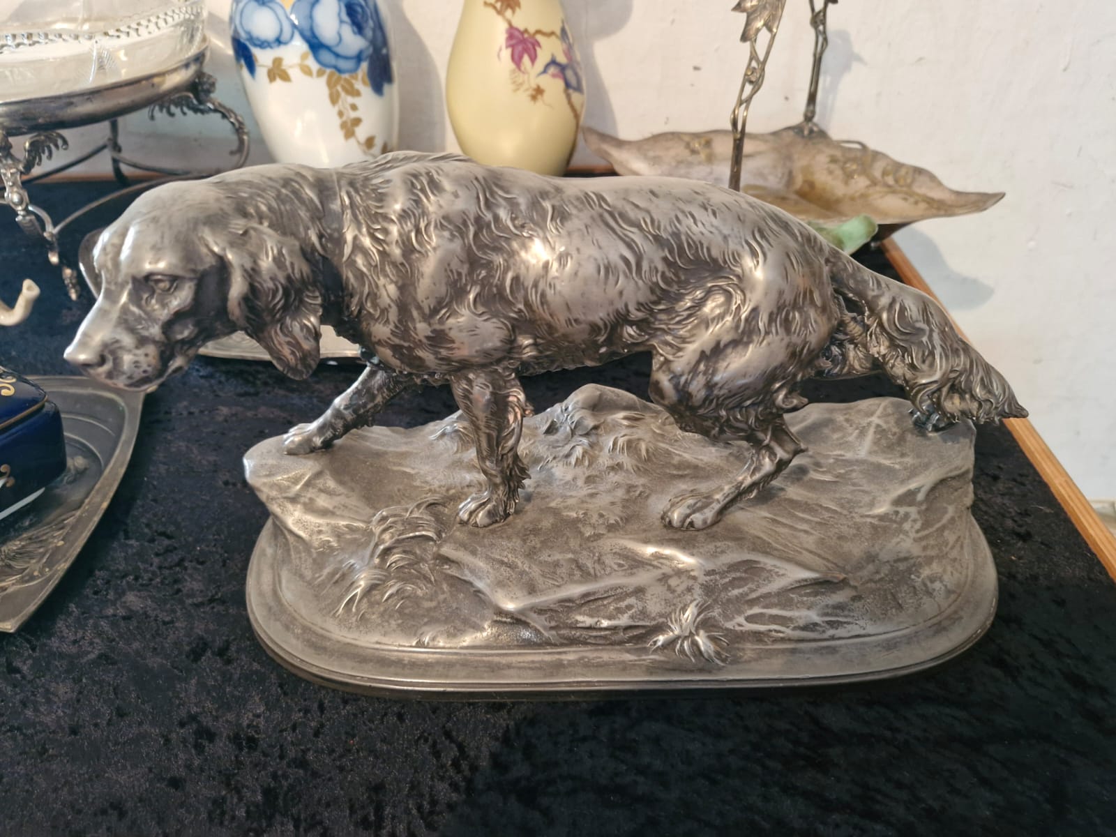 Figura psa, posrebreni cin - Slika 2