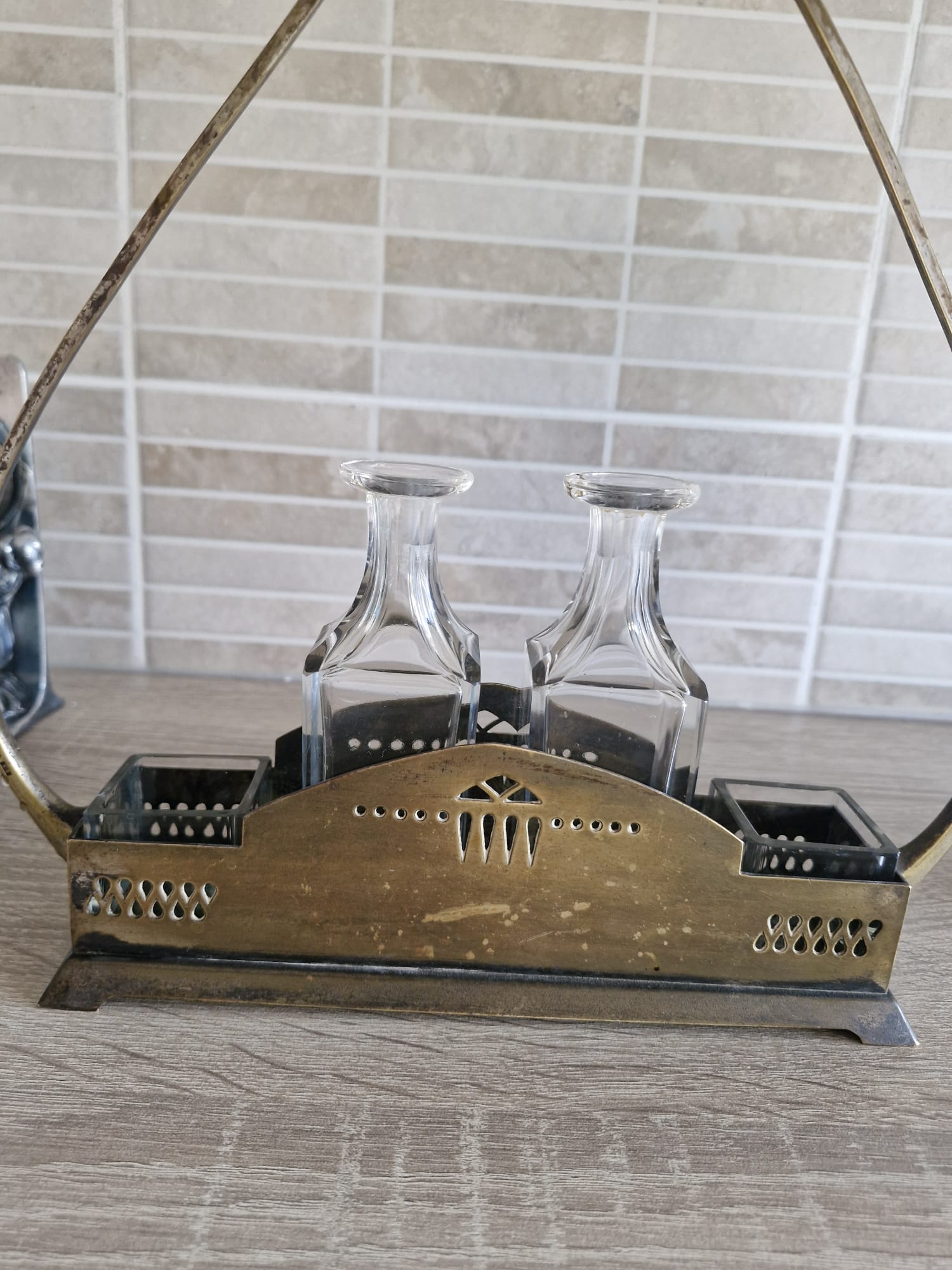 Secesijski stalak za začine s bocama, oko 1900. - Slika 2