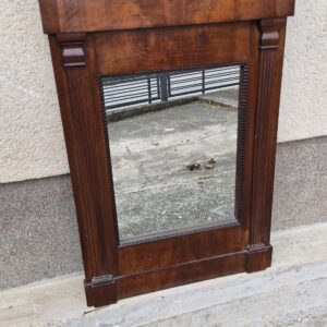 Furnirano zidno ogledalo, oko 1830–1850.