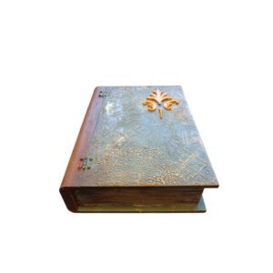 Dekorativna drvena kutija „Memories“ s ornamentalnim reljefom