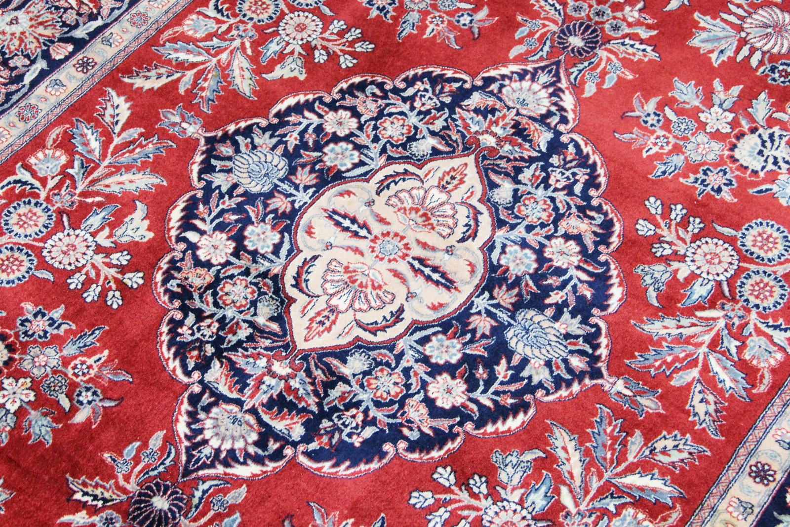 Kineski svileni tepih br. ALI-107 - 200 × 130 cm - Slika 4