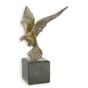 Brončana skulptura – golub u letu