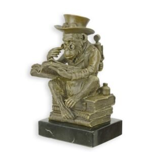Brončana skulptura u steampunk stilu – majmun kao Darwin