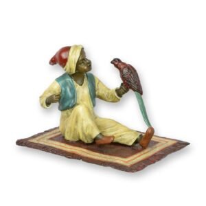 Brončana skulptura – mali dječak s papiga
